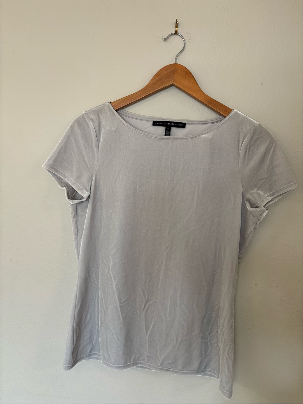 White House Black Market Light Gray Short Sleeve Velvet Tee